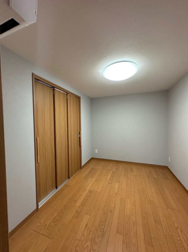 優れた耐震強度を持つ構造で室内を作り変えることで、大地震が起きた際にも倒壊する心配の内安心な空間に生まれ変わりました。